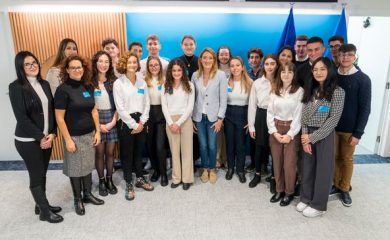 Roberta METSOLA, EP President meets with Maltese Students